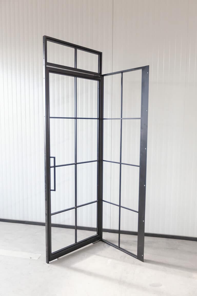 Stahl Meister Stahlmeister Stahl Loft Tuer Pivot Schwingtuer Windfang Glastrennwand Designtuer Bauhaustuer Loft Industrial Style Badtuer Img 3008