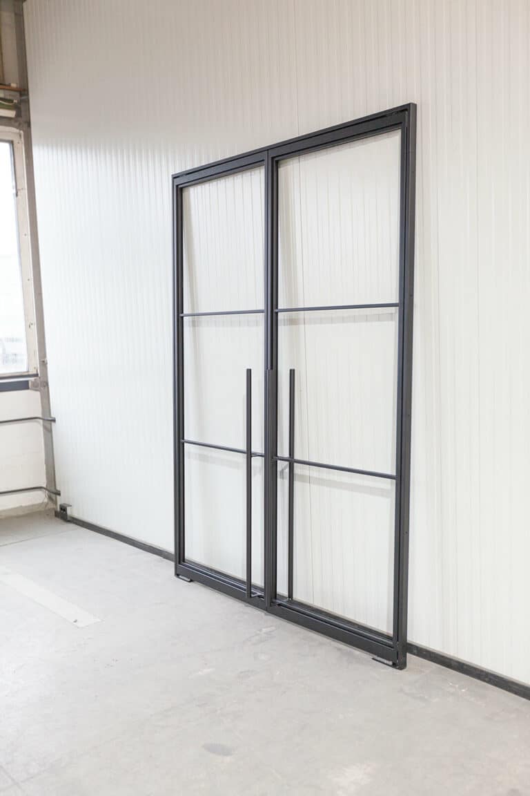 Stahl Meister Stahlmeister Stahl Loft Tuer Pivot Schwingtuer Windfang Glastrennwand Designtuer Bauhaustuer Loft Industrial Style Doppeltuer Feinstruktur Img 3086