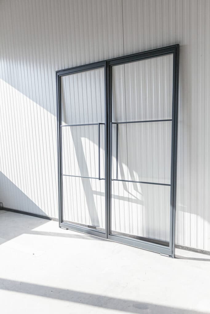 Stahl Meister Stahlmeister Stahl Loft Tuer Pivot Schwingtuer Windfang Glastrennwand Designtuer Bauhaustuer Loft Industrial Style Doppeltuer Feinstruktur Img 3122