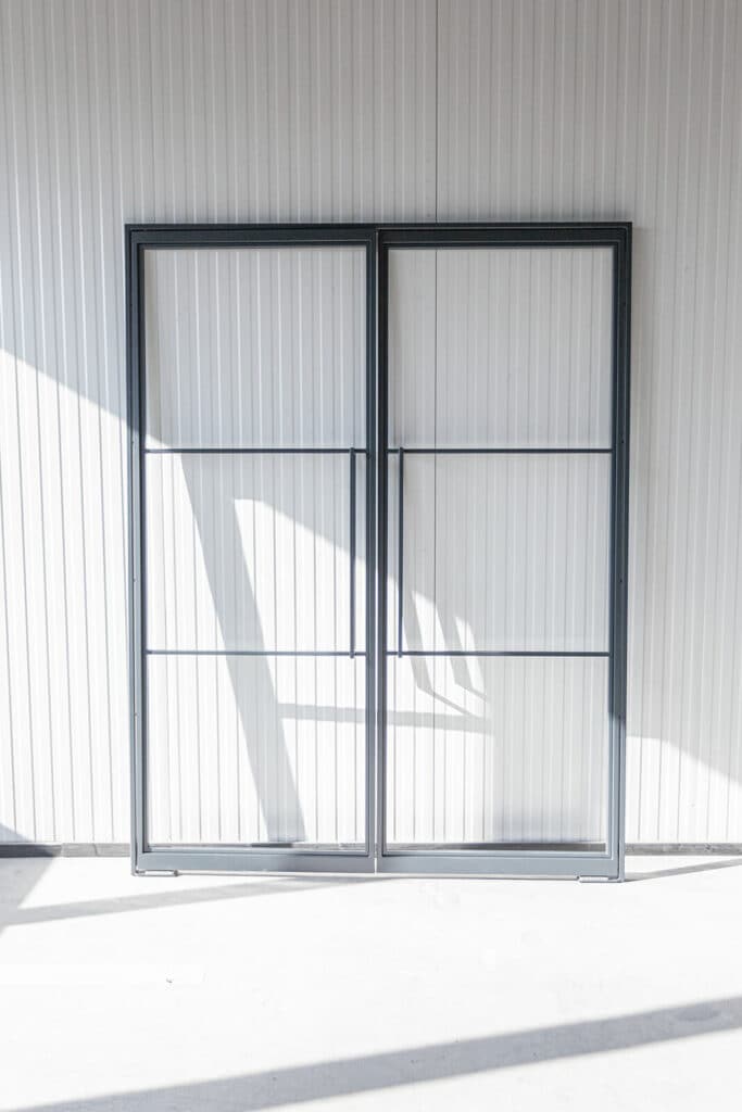 Stahl Meister Stahlmeister Stahl Loft Tuer Pivot Schwingtuer Windfang Glastrennwand Designtuer Bauhaustuer Loft Industrial Style Doppeltuer Feinstruktur Img 3123