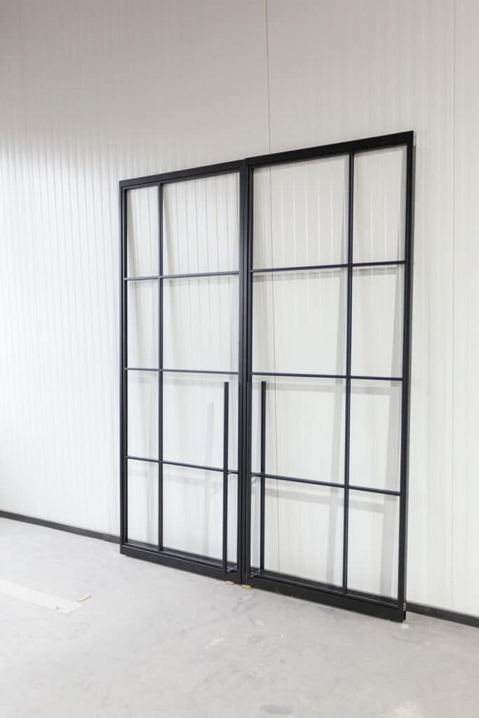 Stahl Meister Stahlmeister Stahl Loft Tuer Pivot Schwingtuer Windfang Glastrennwand Designtuer Bauhaustuer Loft Industrial Style Doppeltuer Img 3012