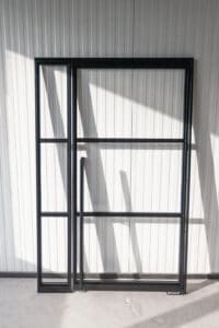 Stahl Meister Stahlmeister Stahl Loft Tuer Stahlrahmen Metall Glas Glastrennwand Windfang Loft Designtuer Bauhaus Schwarz Loftdoor Pivot Schwingtuer Img 3065