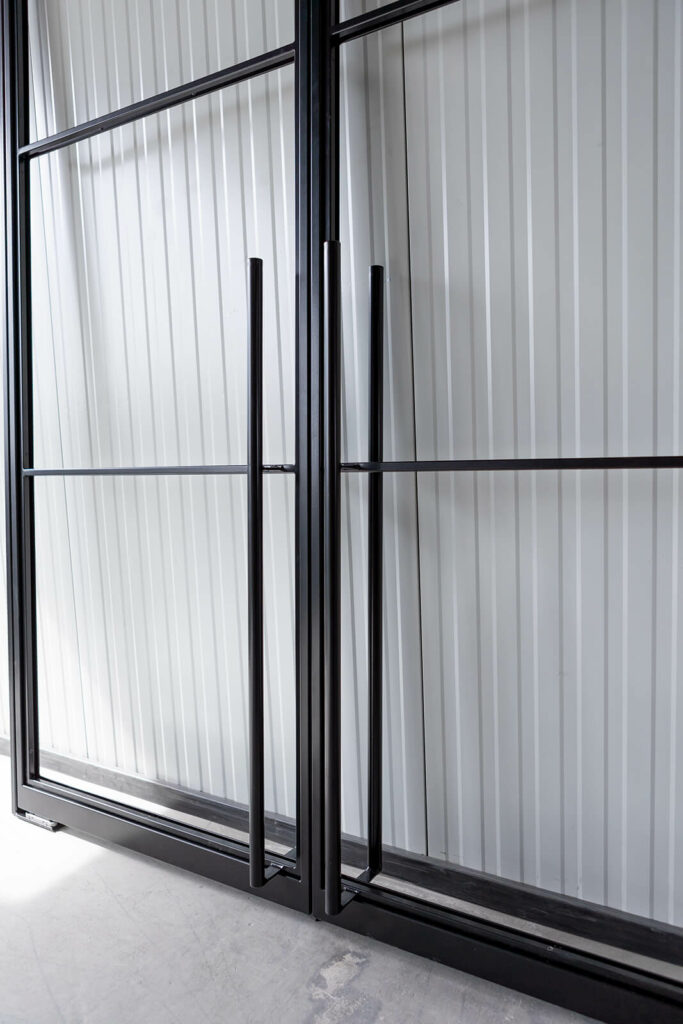 Stahl Meister Stahlmeister Loft Stahlde Drehtuer Stahl Loft Tuer Designtuer Glasrahmen Glas Stahlrahmen Metall Rahmen Designtuer Windfang Tuer Bauelement 826a0414