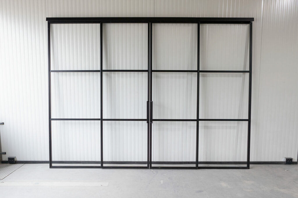 Stahl Meister Stahlmeister Loft Stahl Tuer Lofttuer Schiebetuer Glastrennwand Windfang Raumtrenner Metallrahmen Stahlrahmen Glas Glastuer Loftdoor Schwarz 826a0423