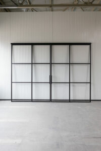 Stahl Meister Stahlmeister Loft Stahl Tuer Lofttuer Schiebetuer Glastrennwand Windfang Raumtrenner Metallrahmen Stahlrahmen Glas Glastuer Loftdoor Schwarz 826a0427