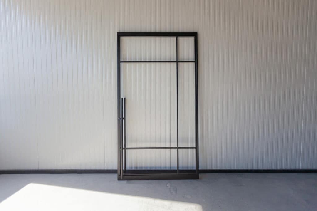 Stahl Meister Stahlmeister Lofttuer Pendeltuer Pivottuer Stahlrahmen Loftdoor Lofttueren Glastuer Metall Schwarz Glastrennwand Img 3210
