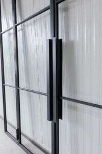 Stahl Meister Stahlmeister Stahl Loft Tuer Glastrennwand Doppeltuer Drehtuer Lofttuer Stahlrahmen Bauhaus Tuer Designtuer Glastuer Windfang Raumtrenner Img 3240