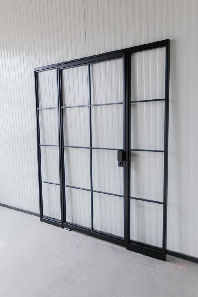 Stahl Meister Stahlmeister Stahl Loft Tuer Glastrennwand Einzeltuer Pivot Schwingtuer Designtuer Stahlrahmen Loftdoor Windfang Raumtrenner Img 3257
