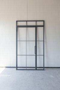Stahl Meister Loft Stahl Tuer Einzeltuer Drehtuer Glastrennwand Stahltuer Glastuer Windfang Bauhaus Tuer Metall Filigraner Rahmen 826a0499