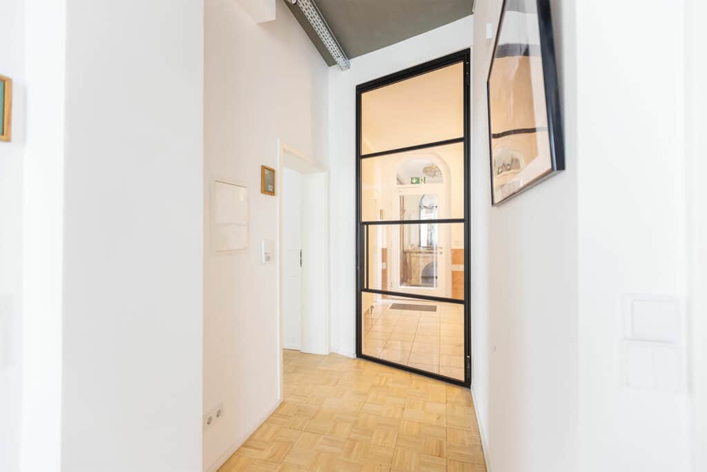 Stahl Meister Lofttuer Drehtuer Windfang Stahl Loft Tuer Glastuer Green Residence Offenbach 826a0797