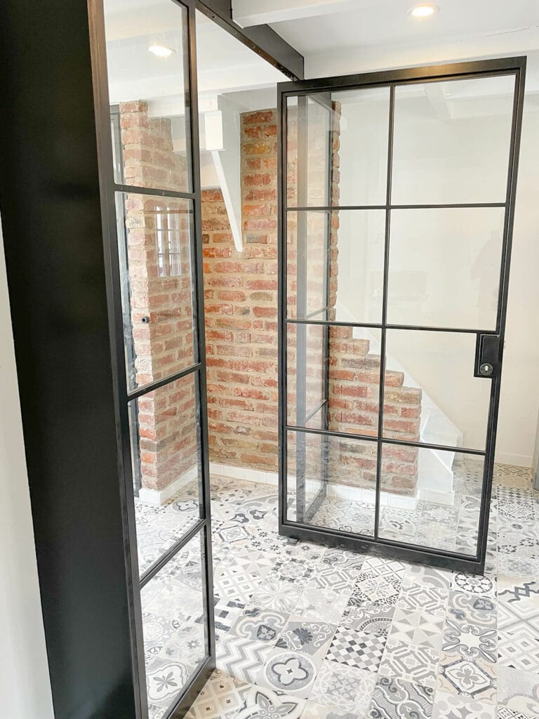 Stahl Meister Stahlmeister Stahl Loft Tuer Einzeltuer Pivot Schwingtuer Designtuer Stahlrahmen Loftdoor Windfang Raumtrenner Glastrennwand Img 7824