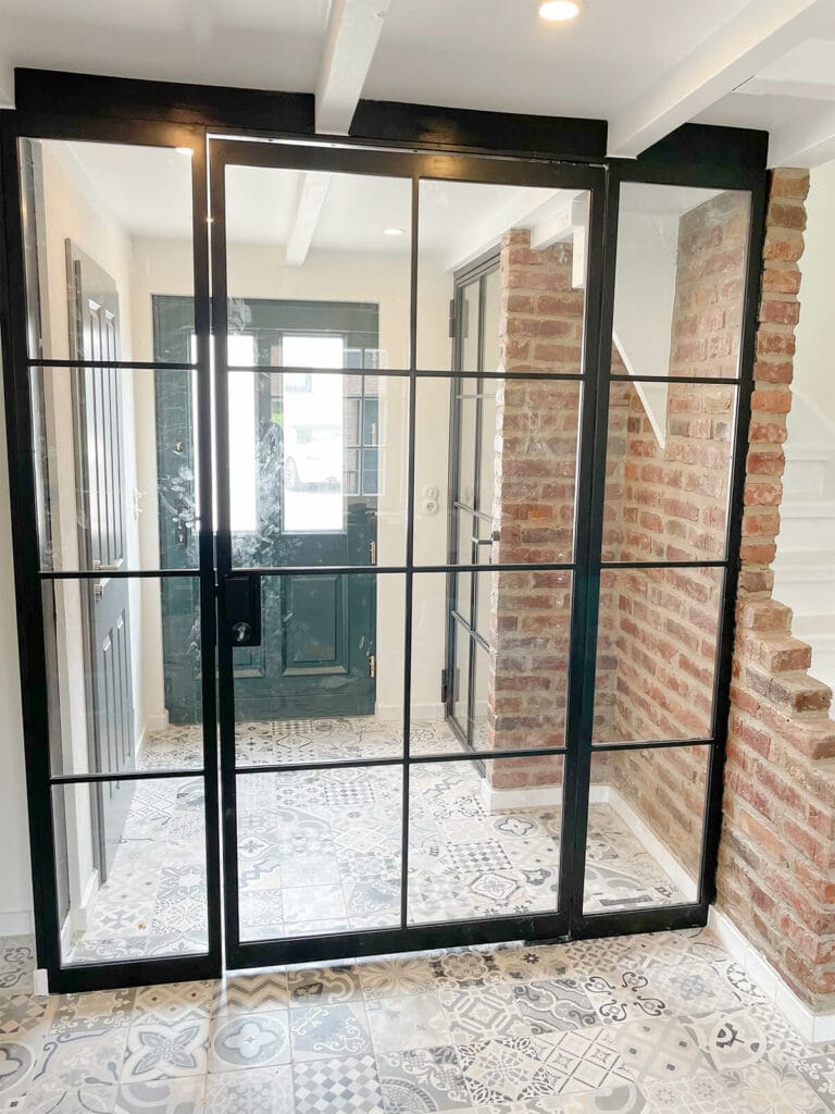 Stahl Meister Stahlmeister Stahl Loft Tuer Einzeltuer Pivot Schwingtuer Designtuer Stahlrahmen Loftdoor Windfang Raumtrenner Glastrennwand Img 7825