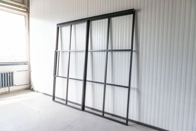 Stahl Meister Stahlmeister Stahl Loft Tuer Glastrennwand Schiebetuer Windfang Designtuer Glastuer Raumtrenner Stahlrahmen Metall Glas Buahaus Img 3279