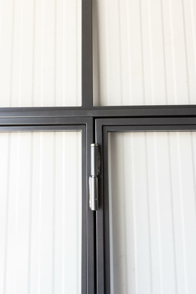 Stahl Meister Stahl Loft Tuer Glastrennwand Drehtuer Lofttuer Windfang Raumtrenner Stahltuer Glastuer Loftdoor Db703 Eisenglimmer 826a0888