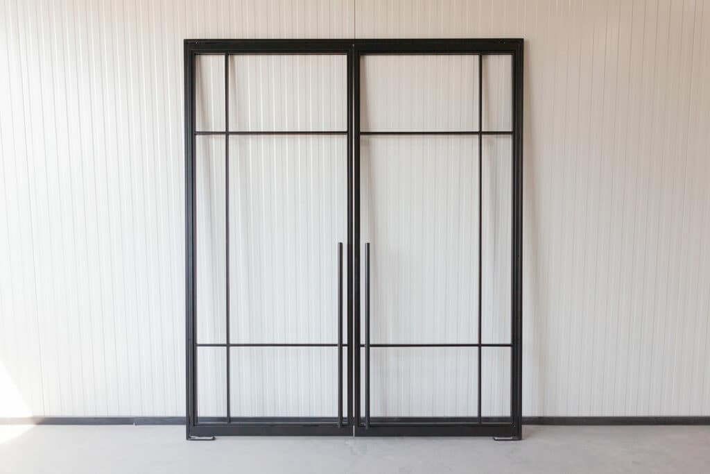 Stahl Meister Stahlmeister Doppel Pivot Tuer Schwingtuer Designtuer Stahlrahmen Lofttür Loftdoor Steel Door Metallrahmen Windfang Img 3294
