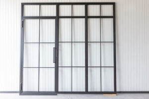 Stahl Meister Stahlmeister Stahl Loft Tuer Drehtuer Glastuer Stahlrahmen Designtuer Glastrennwand Lofttuer 826a0984