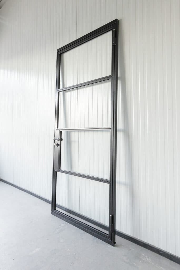 Stahl Meister Stahlmeister Loftuer Eingangstuer Wohnungstuer Designtuer Glastuer Drehtur Bauhaus Tuer Stahltuer 826a1169