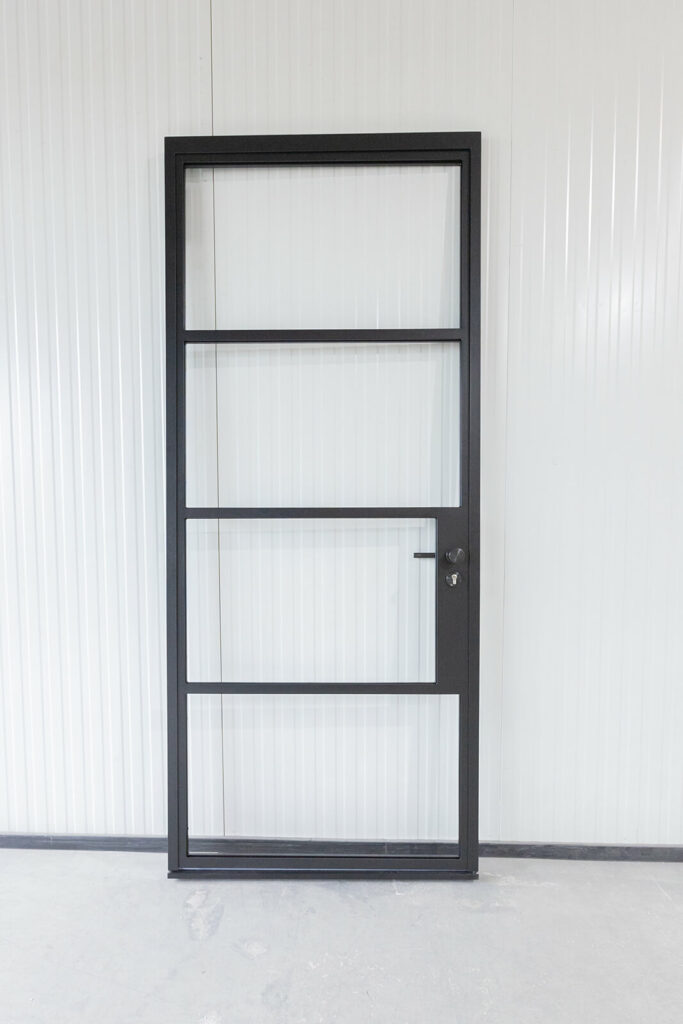 Stahl Meister Stahlmeister Loftuer Eingangstuer Wohnungstuer Designtuer Glastuer Drehtur Bauhaus Tuer Stahltuer 826a1176