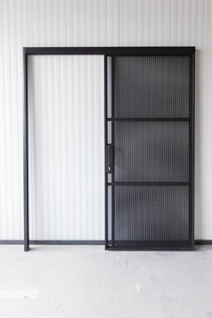 Stahl Meister Stahlmeister Stahl Loft Tuer Schiebetuer Gitter Stahlrahmen Lofttuer Deisgntuer Industrial Design Loftdoor Metalltuer Streckgitter 826a1241
