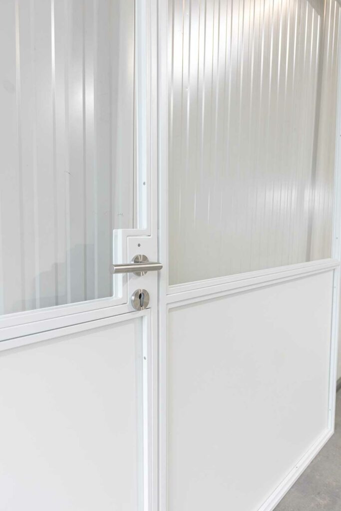 Stahl Meister Stahlmeister Glastrennwand Drehtuer Lofttuer Raumtrenner Loftdoor Stahlrahmen Stahl Loft Tuer Seitenteil Oberlicht Weiss Designtuer Glastuer 826a1364