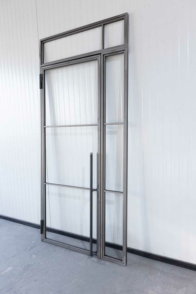 Stahl Meister Stahlmeister Glastrennwand Stahl Loft Tuer Windfang Oberlicht Drehtuer Einzeltuer Glastuer Stahlrahmen Metallrahmen Transparent Pulverbeschichtet 826a1419