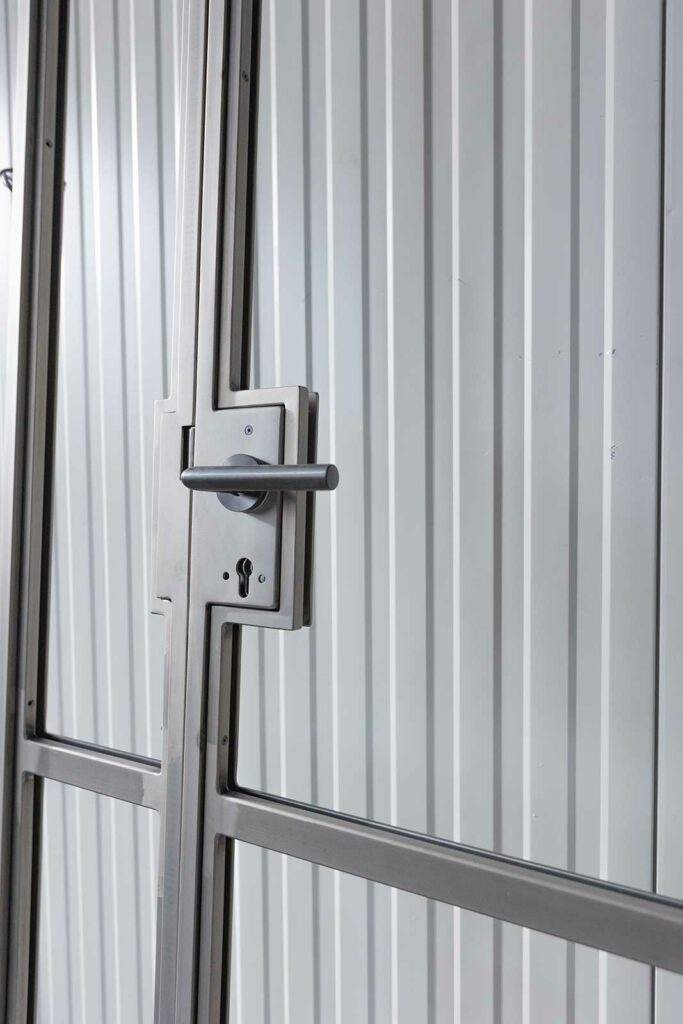 Stahl Meister Stahlmeister Loft Stahl Stahl Loft Tuer Glastrennwand Drehtuer Oberlicht Seitenteil Elektronischer Tueroeffner Transparent Glastuer Windfang Loftdoor 826a1431