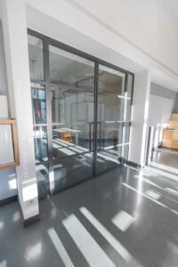 Stahl Meister N51e12 Stahl Loft Tuer Doppeltuer Windfang Glastrennwand Lofttuer Glastuer Stahlrahmen Bauhaus Design Tuer Loftdoor 826a1490