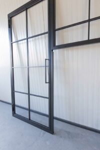 Stahl Meister Stahl Loft Tuer Drehtuer Glastrennwand Seitenteil Auf Sockel Lofttuer 826a1626