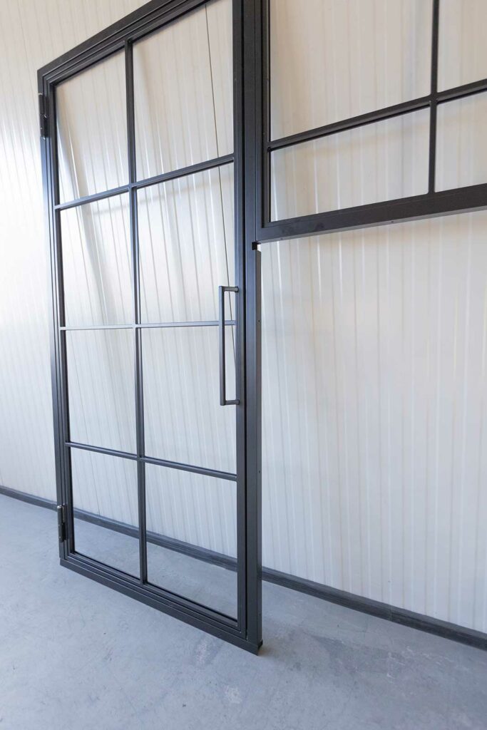 Stahl Meister Stahl Loft Tuer Drehtuer Glastrennwand Seitenteil Auf Sockel Lofttuer 826a1626