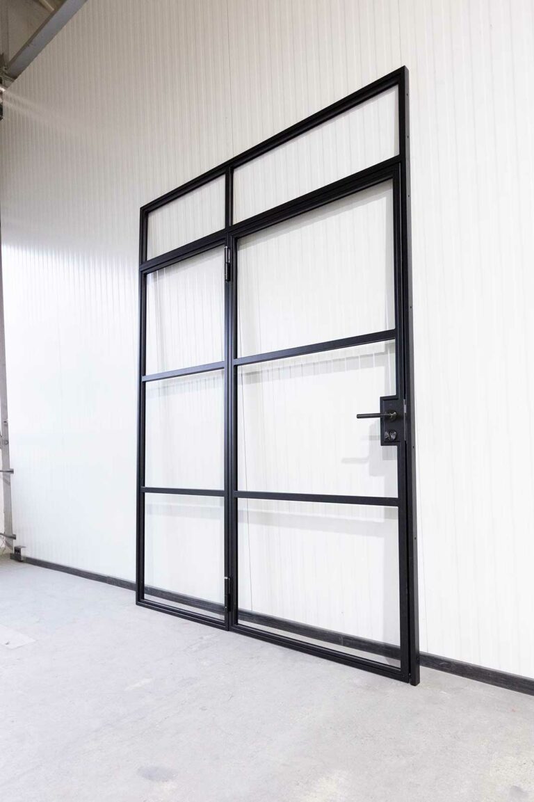 Stahl Meister Stahl Loft Tuer Glastrennwand Drehtuer Windfang Oberlicht Seitenteil Schlosskasten Abschliessbar Tuerdruecker 826a1667