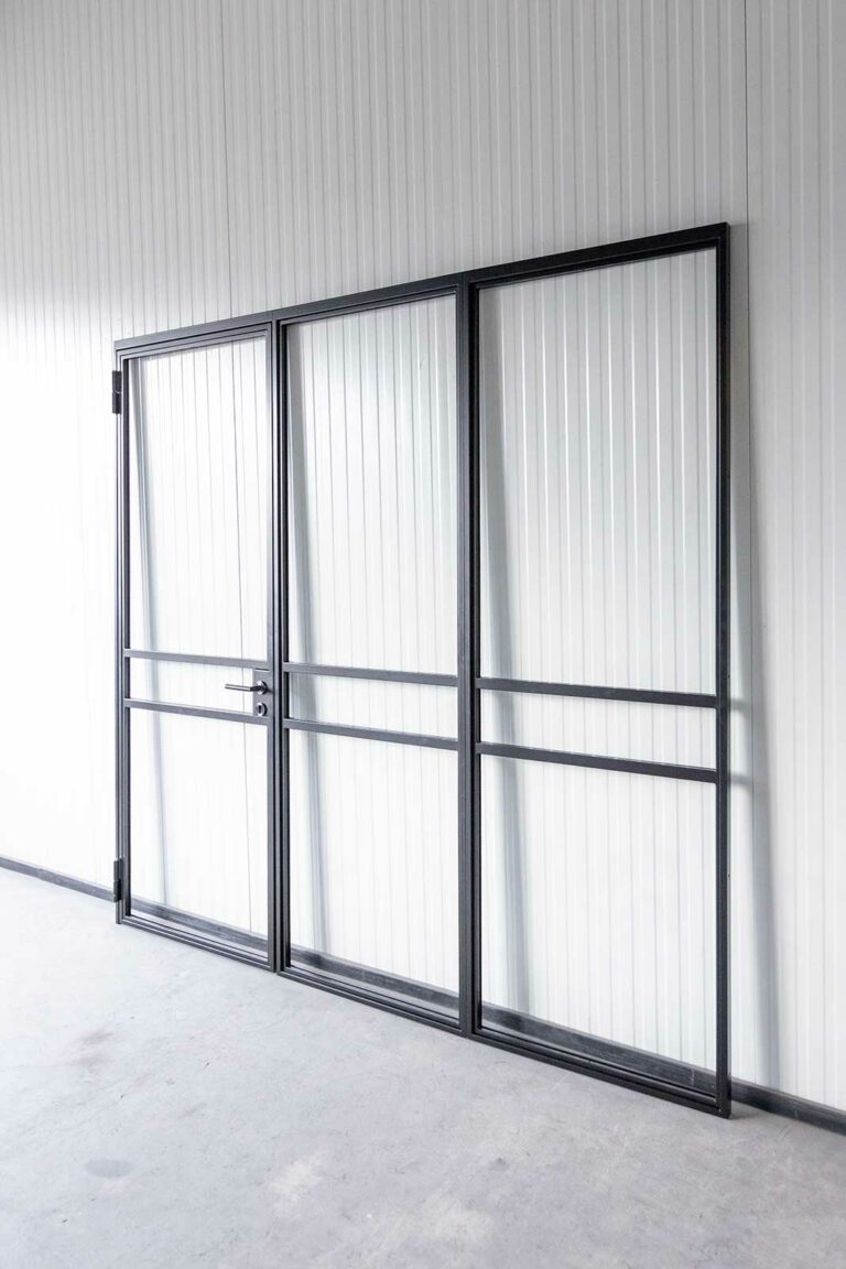 Stahl Meister Stahlmeister Stahl Loft Tuer Glastrennwand Designtuer Stahlrahmen Windfang Drehtuer Schlosskasten Buero Trennwand 826a1516