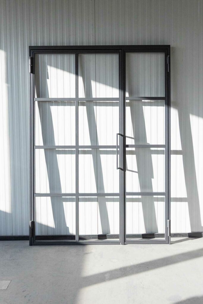 Stahl Meister Stahlmeister Stahl Loft Tuer Glastrenwand Windfang Drehtuer Bedarfsfluegel Gehfluegel Kantriegel Glastuer Lofttuer 826a1437