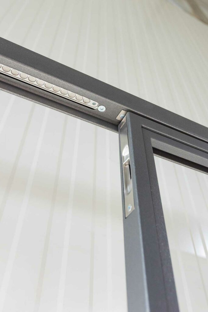 Stahl Meister Stahlmeister Stahl Loft Tuer Glastrenwand Windfang Drehtuer Bedarfsfluegel Gehfluegel Kantriegel Glastuer Lofttuer 826a1441