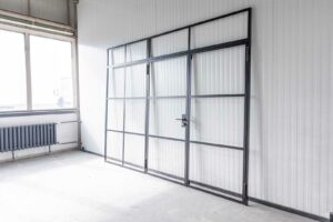 Stahl Meister Stahl Loft Tuer Glastrennwand Designtuer Doppeltuer Oberlicht Drehtuer Seitenteil Bodendichtung Buerotuer 826a2171