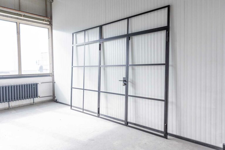 Stahl Meister Stahl Loft Tuer Glastrennwand Designtuer Doppeltuer Oberlicht Drehtuer Seitenteil Bodendichtung Buerotuer 826a2171