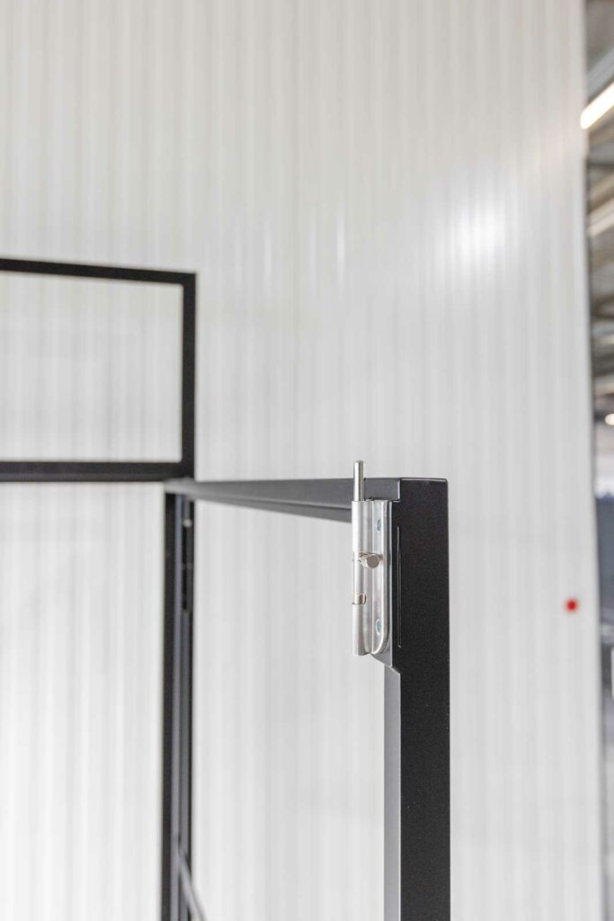Stahl Meister Stahl Loft Tuer Glastrennwand Designtuer Doppeltuer Oberlicht Drehtuer Seitenteil Bodendichtung Buerotuer 826a2173