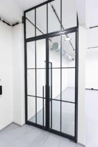 Stahlmeister, Stahl Meister Lofttür, Stahl Loft Tür, Bauelement, 4 Kant Blockzarge, Pivottür, Schwingtür