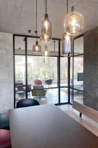 Stahl Meister Glastrennwand, Raumteiler, Raumtrenner, Windfang, Loftdoor, Drehtür, Loft Türen