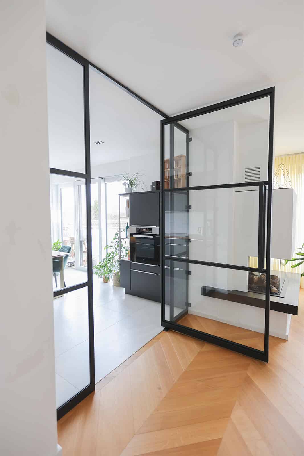 Stahl Loft Tür, Bauelement, Design Glastrennwand, Bauhaus, Schwarz, Loftdoor, Windfang, Metallbau und Lofttüren aus Dessau