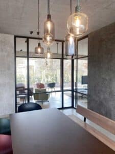 Stahl Meister Glastrennwand, Raumteiler, Raumtrenner, Windfang, Loftdoor, Drehtür, Loft Türen
