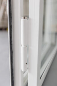 3D-Scharnier, Drehtür Beschlag, Glastrennwand, RAL 9010 Reinweiss pulverbeschichtet, mit Schallschutz-Glas und Doppel-Tür, feststehenden Seitenteilen und Oberlicht, wunderschöne Lofttür, Stahl Loft Tür, ideal als Raumtrenner