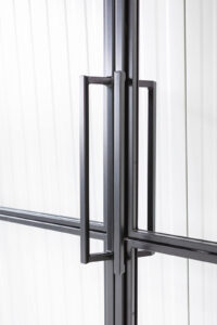Stahl Meister Premium Lofttür, Doppeltür mit Designgriff, individuell und auf Maß angefertigt, Raumtrenner, Lofttüren für Abtrennung Wohnzimmer und Flur, Schallschutz und Wärmedämmung für Büro und Praxis