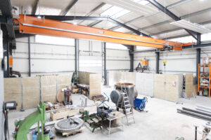 Stahl-Meister Werkhalle Industriefabrik Schneider Werkhalle mit Kranbahn
