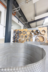 Stahl-Meister Werkhalle Industriefabrik Schneider Werkstatt Arbeit Manufaktur Handarbeit Material