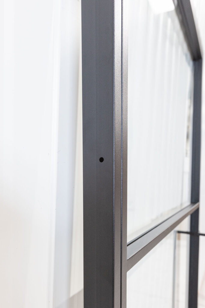 Stahl-Meister Slim Line Loft Tür, Drehtür, Einzeltür, Lofttür mit schwarzem Rahmen, Klarglas, Feinstruktur Türfalz, Gummidichtung, Befestigung Wand durch vorgebohrte Löcher