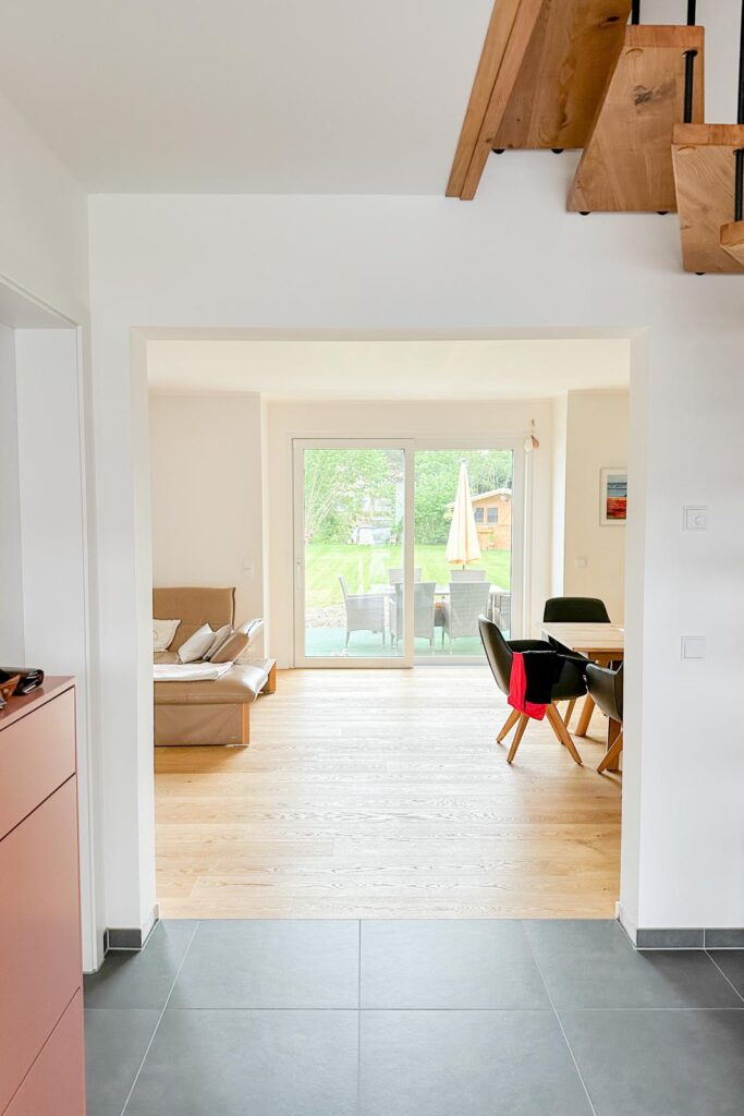 Stahl Meister Slim Line Stahl Loft Tür, Doppeltür, Schwarzer Stahlrahmen, Klarglas mit Absenkdichtung, absenkbarer Bodendichtung, mit Gehflügel und festestellenden Stehflügel