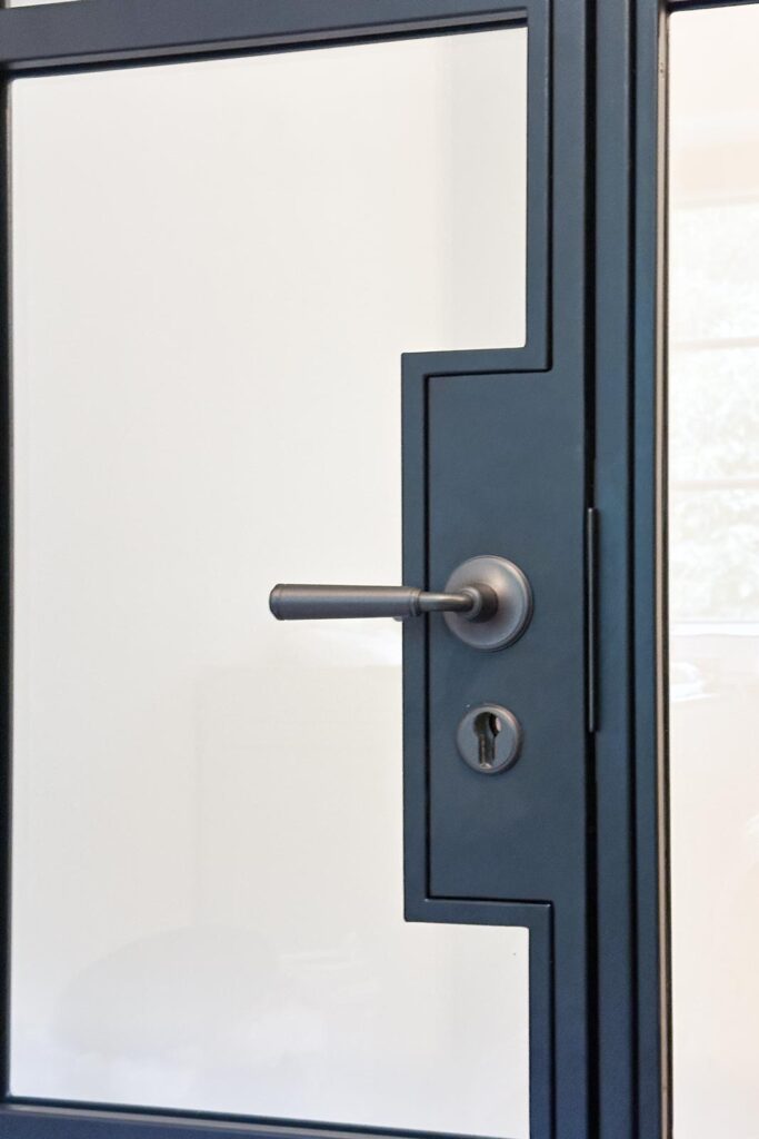 Stahl Meister Stahl Loft Türr - Lofttür als Glastrennwand und Raumtrenner für Büro und Homeoffice- guter Schallschutz mit 10.76mm VSG-Glas und Design Türbeschlag von Corston Digby Bronze Türdrücker mit Einsteckschloss